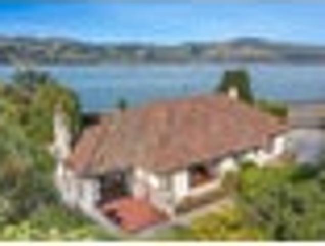 House for sale in Otakou