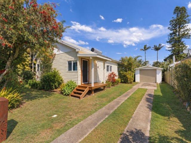 House for sale in Blacksmiths, Newcastle-Maitland