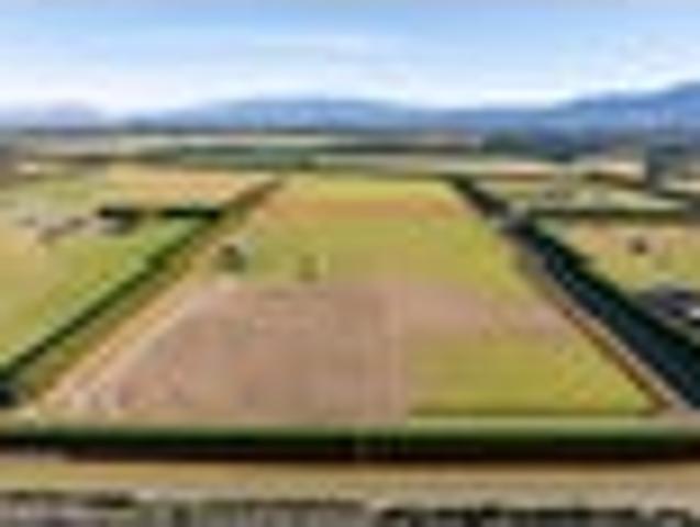 Land for sale in Canterbury