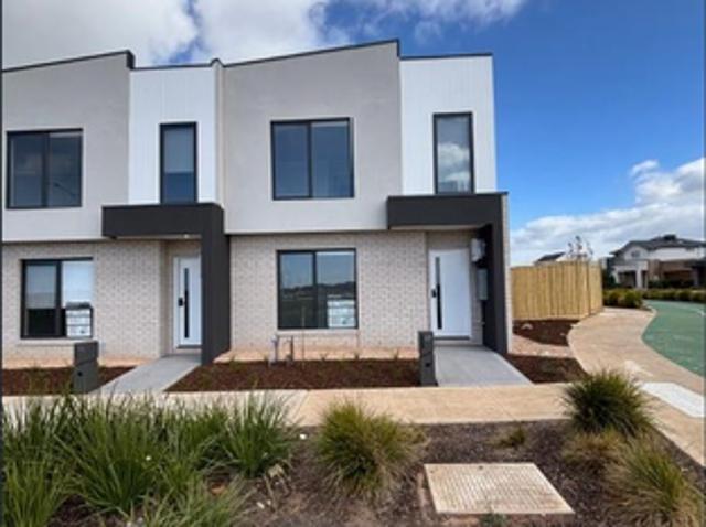 House for rent in Mambourin, Melbourne