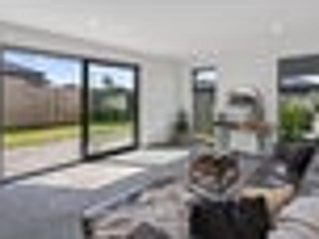 House for sale in Faringdon West, Rolleston