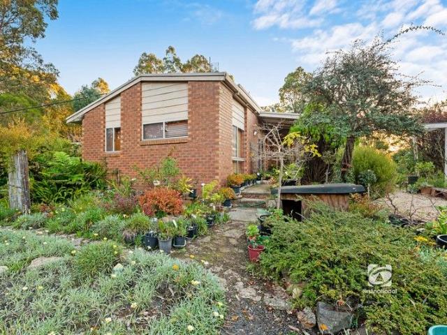Cottage for sale in Toorloo Arm, Victoria