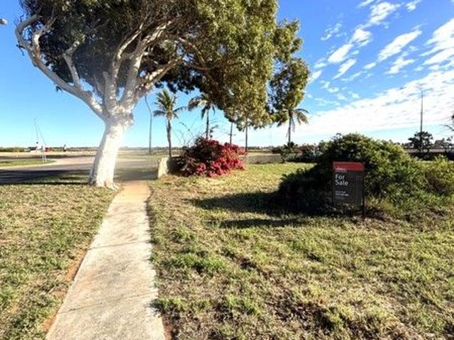 Land for sale in Carnarvon, Western Australia