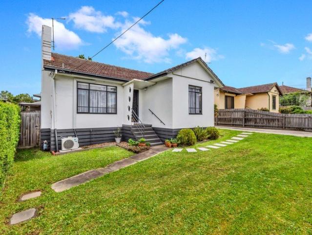 House for sale in Doveton, Melbourne
