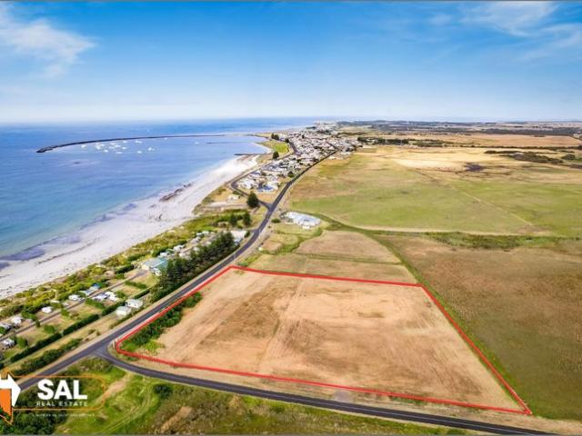 Land for sale in Cape Douglas, South Australia