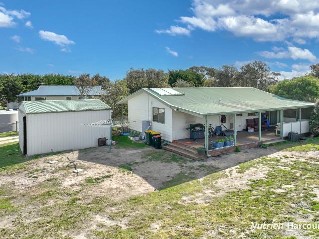 House for sale in Woodside Beach, Victoria