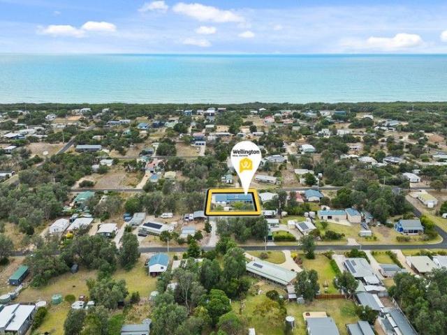 House for sale in Golden Beach