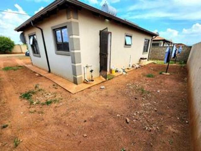 House for sale in Vosloorus
