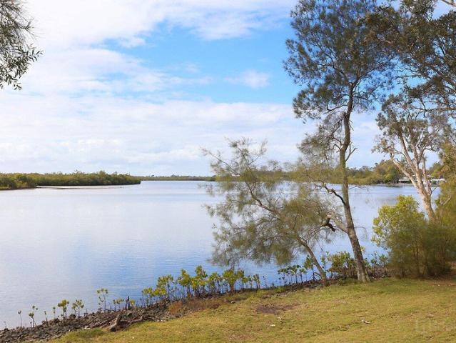 House for sale in Fernbrook, Queensland