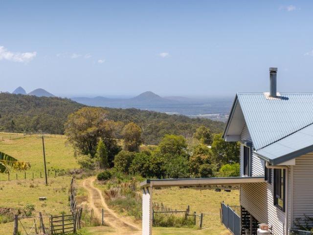 Cottage for sale in Toombul, Queensland