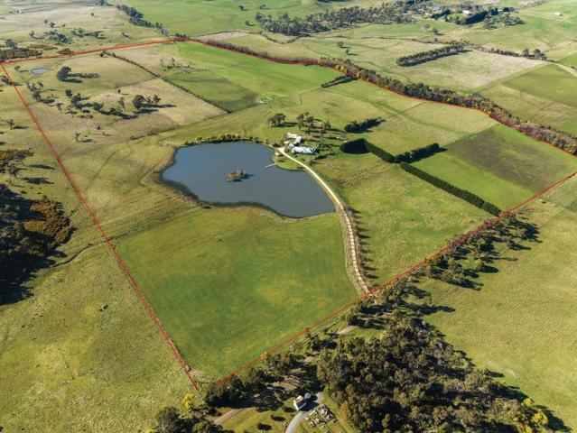 Cottage for sale in Tylden, Victoria