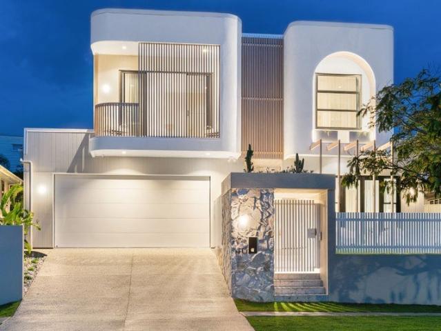 Cottage for sale in Sydney, New South Wales