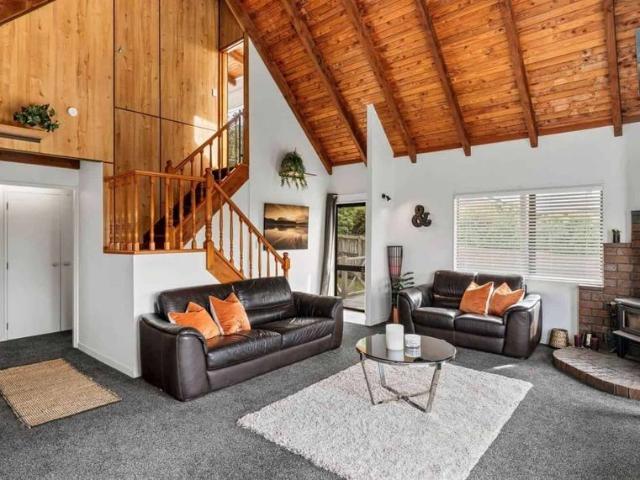 House for rent in Whangaparaoa, Oroua County