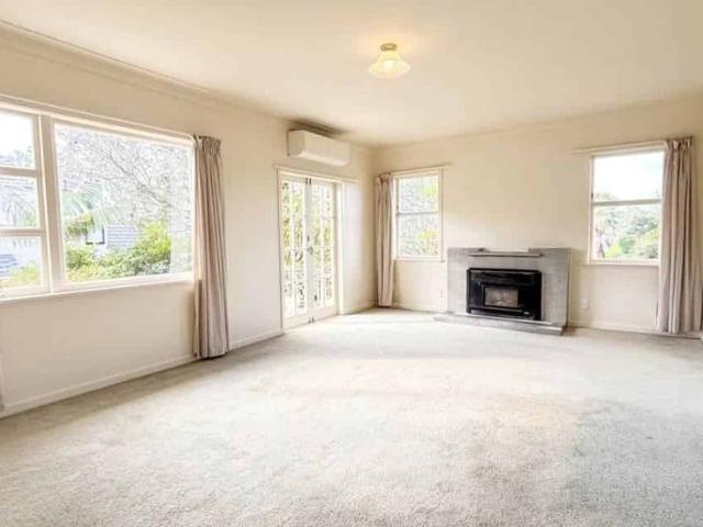House for rent in Green Bay, Whau