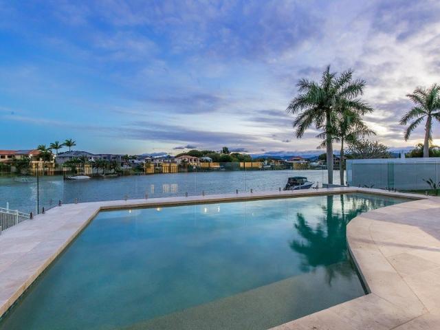 House for sale in Clear Island Waters, Gold Coast City