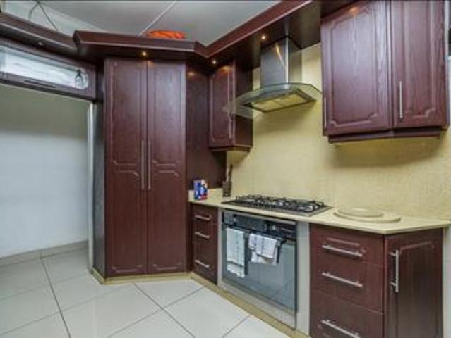 House for sale in Chatsworth, Kwazulu-natal