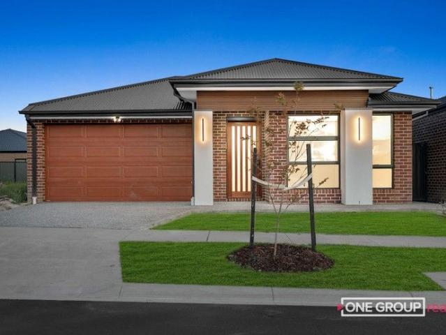 House for sale in Pinegrove, Melbourne