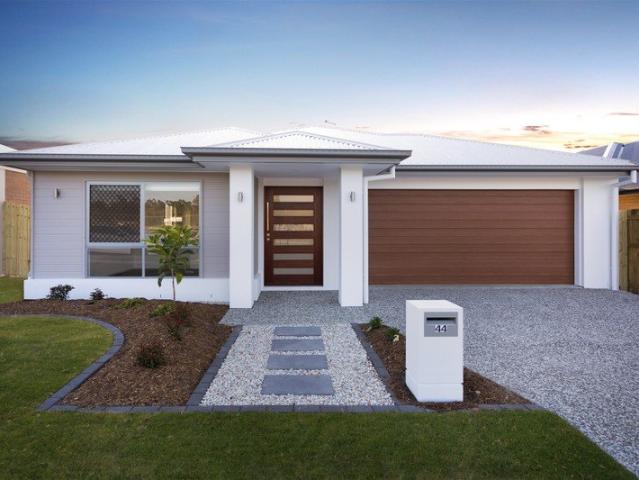 Cottage for sale in Toombul, Queensland