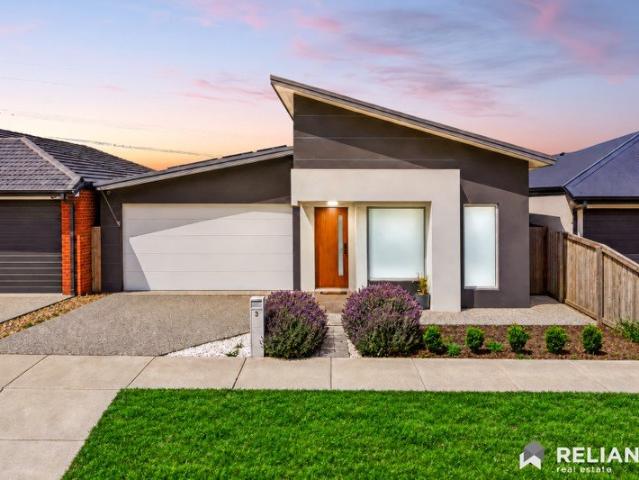 House for sale in Maplestone, Melbourne