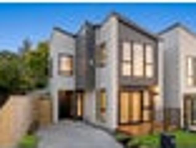 House for sale in Oratia