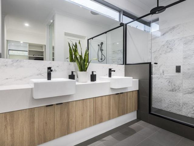 Cottage for sale in Hammond Park, Western Australia