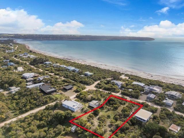 Land for sale in Island Beach, South Australia