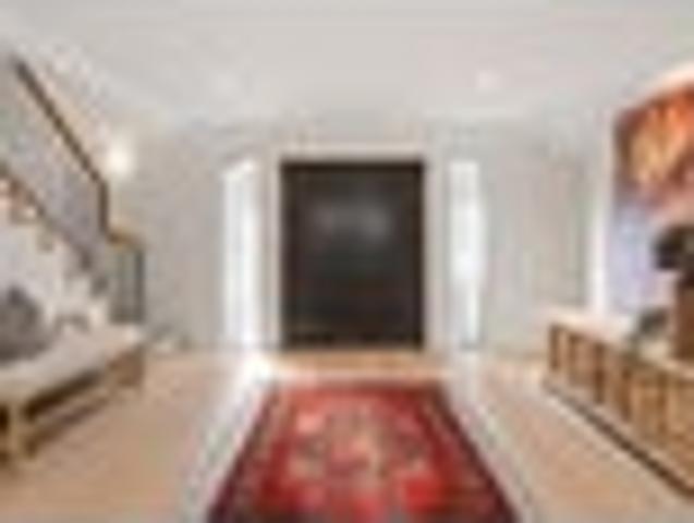 House for sale in Chaslands, Canterbury