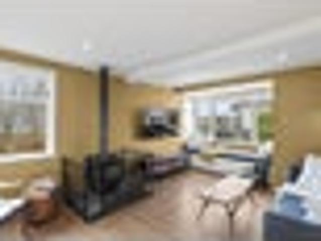 House for sale in Shirley