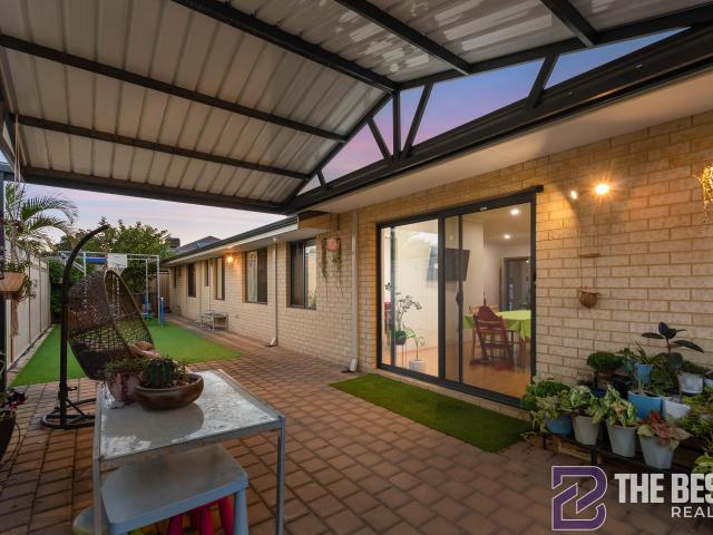 House for sale in Wattle Grove, Western Australia