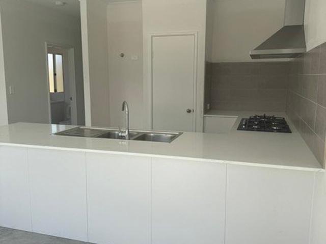 Cottage for sale in Australind, Western Australia