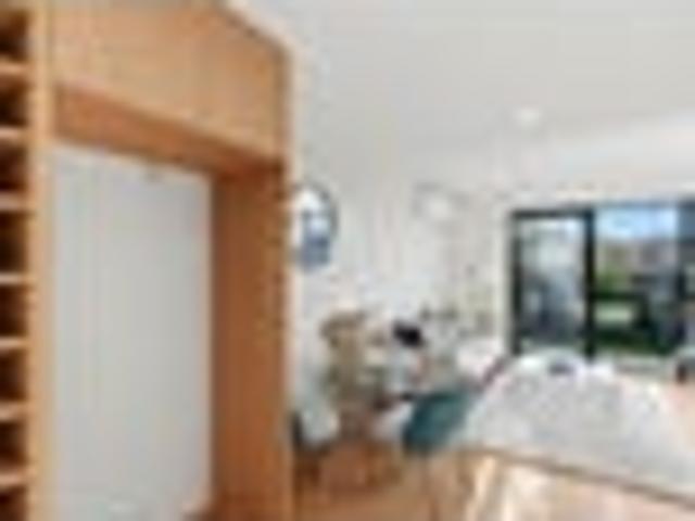 Townhouse for sale in Whangaparaoa