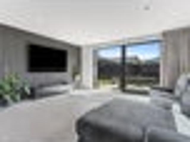 House for sale in Otakou