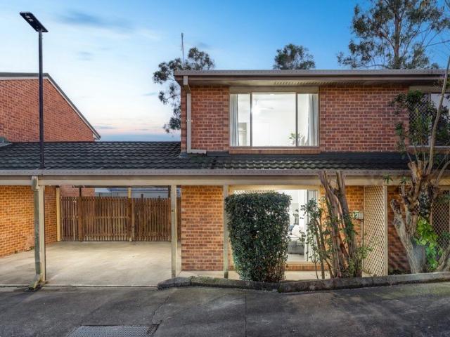 Townhouse for sale in Toombul, Queensland