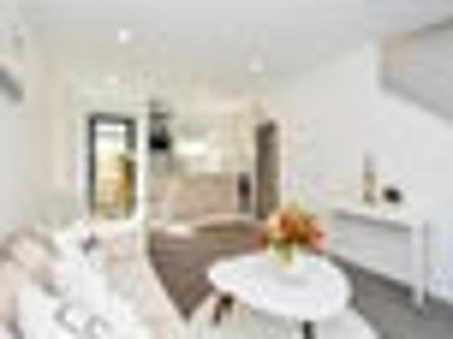 Townhouse for sale in Te Atatū Peninsula, Henderson-Massey