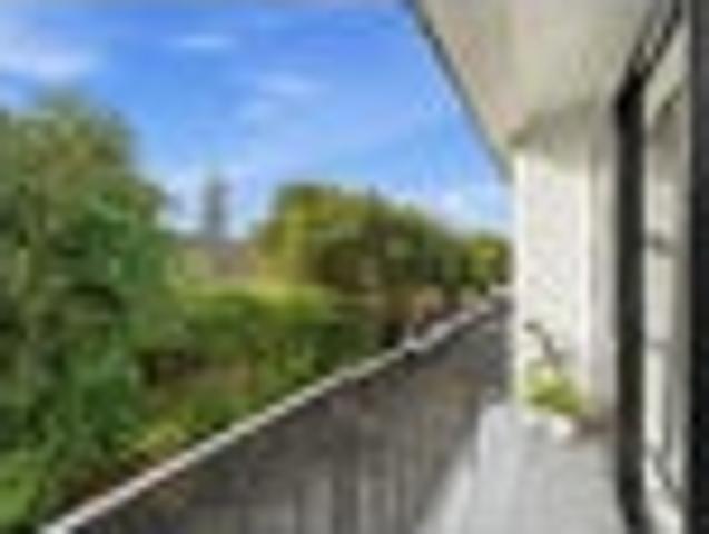 Apartment for sale in Whangaparaoa
