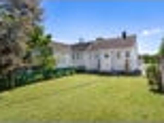 House for sale in One Tree Hill