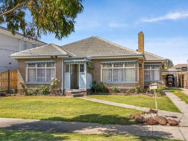 House for sale in Avondale Heights, Victoria