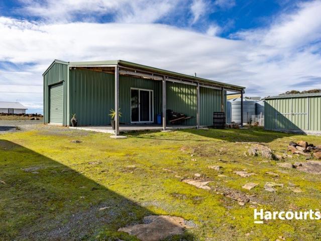House for sale in Greens Beach, Tasmania