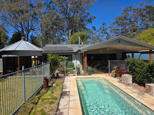 House for sale in Hampton