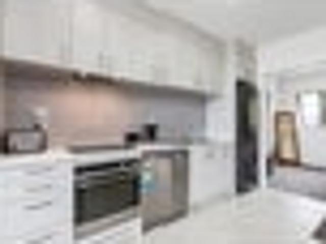 Apartment for sale in Whangaparaoa