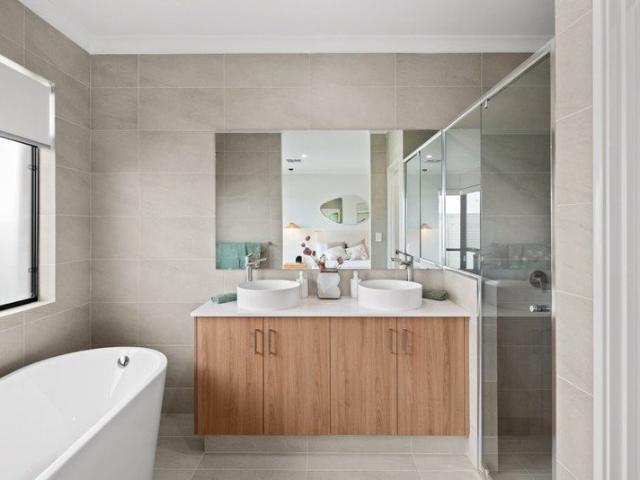 Cottage for sale in Parklands, Western Australia