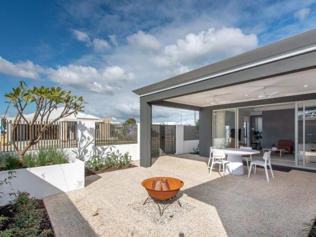 Cottage for sale in Mandurah, Western Australia