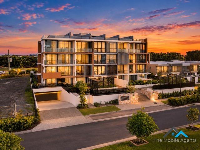Apartment for sale in Hope Island, Gold Coast City