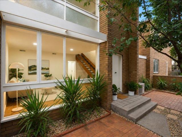 Townhouse for rent in Camerons Creek, Victoria
