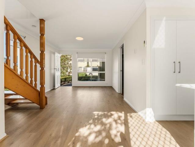 Townhouse for rent in Toombul, Queensland