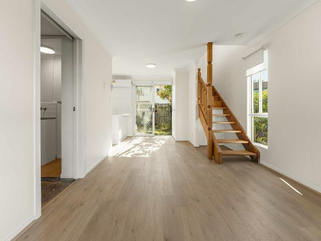 Townhouse for rent in Toombul, Queensland