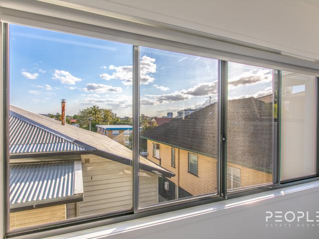 Townhouse for sale in Toombul, Queensland