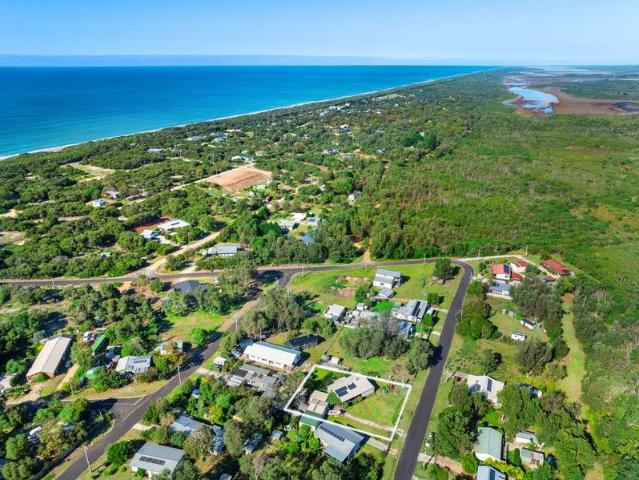 House for sale in Golden Beach