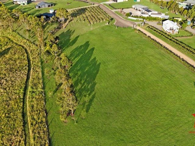 Land for sale in Moffatdale, Queensland