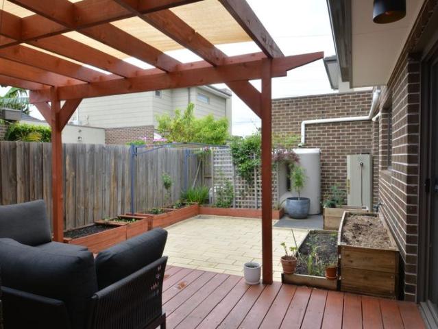 Townhouse for rent in Camerons Creek, Victoria